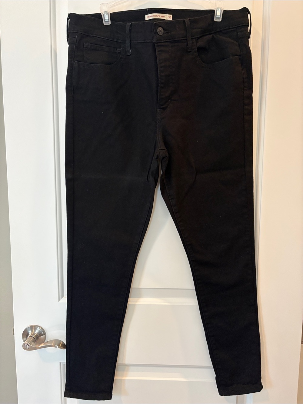 Black High-Rise Levi’s Women’s Jeans
